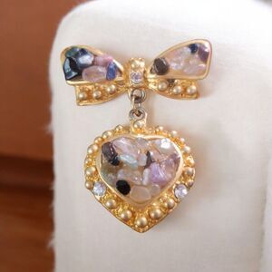 Vintage Dangle Heart Brooch Pin Multi Stone Chips Rhinestone Gold Tone